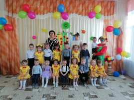МАЛЫШИ ПОЗДРАВИЛИ СВОИХ МАМ! МАЛЫШИ ПОЗДРАВИЛИ СВОИХ МАМ!.